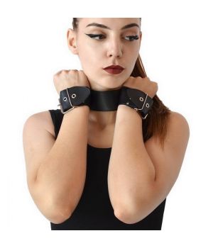 Ошейник с наручниками из натуральной кожи Art of Sex Bondage Collar with Handcuffs