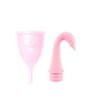 Менструальная чаша Femintimate Eve Cup S с переносным душем